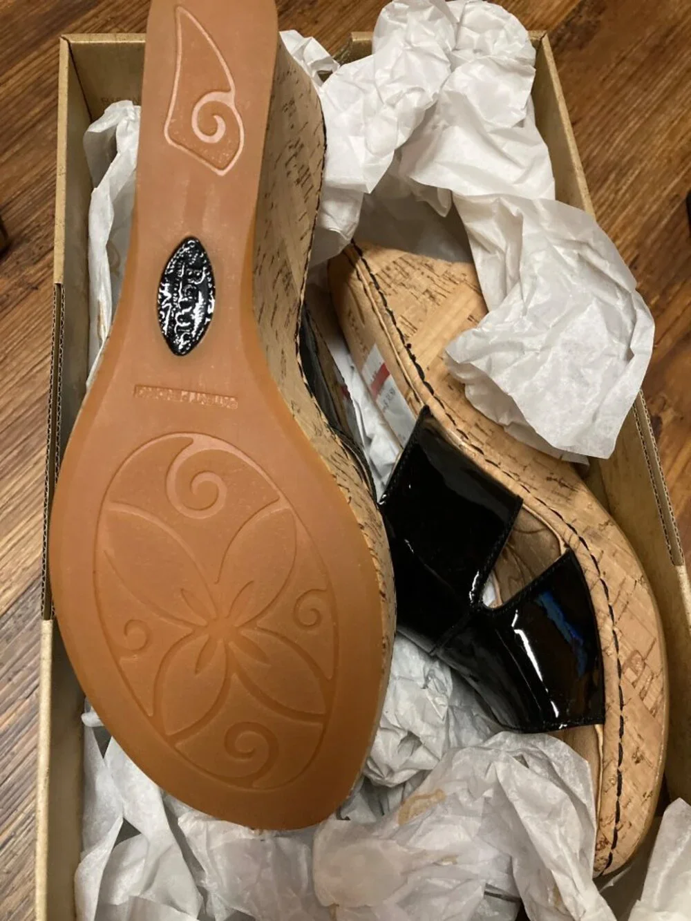 Born Zefira Women's Open Toe Leather Platform Sandals - Black US 10 - New In box